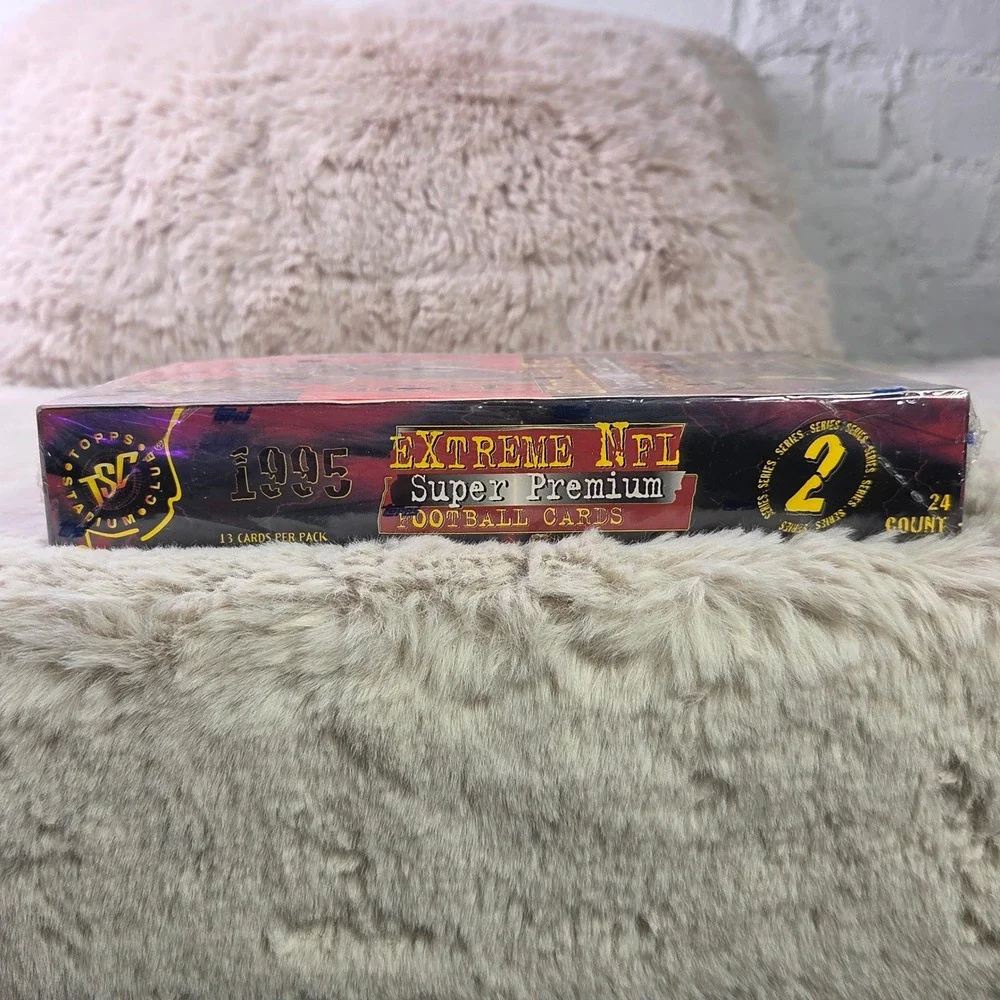 1995 Topps Stadium Club Extreme NFL Super Premium Football Series 2 Box Sealed